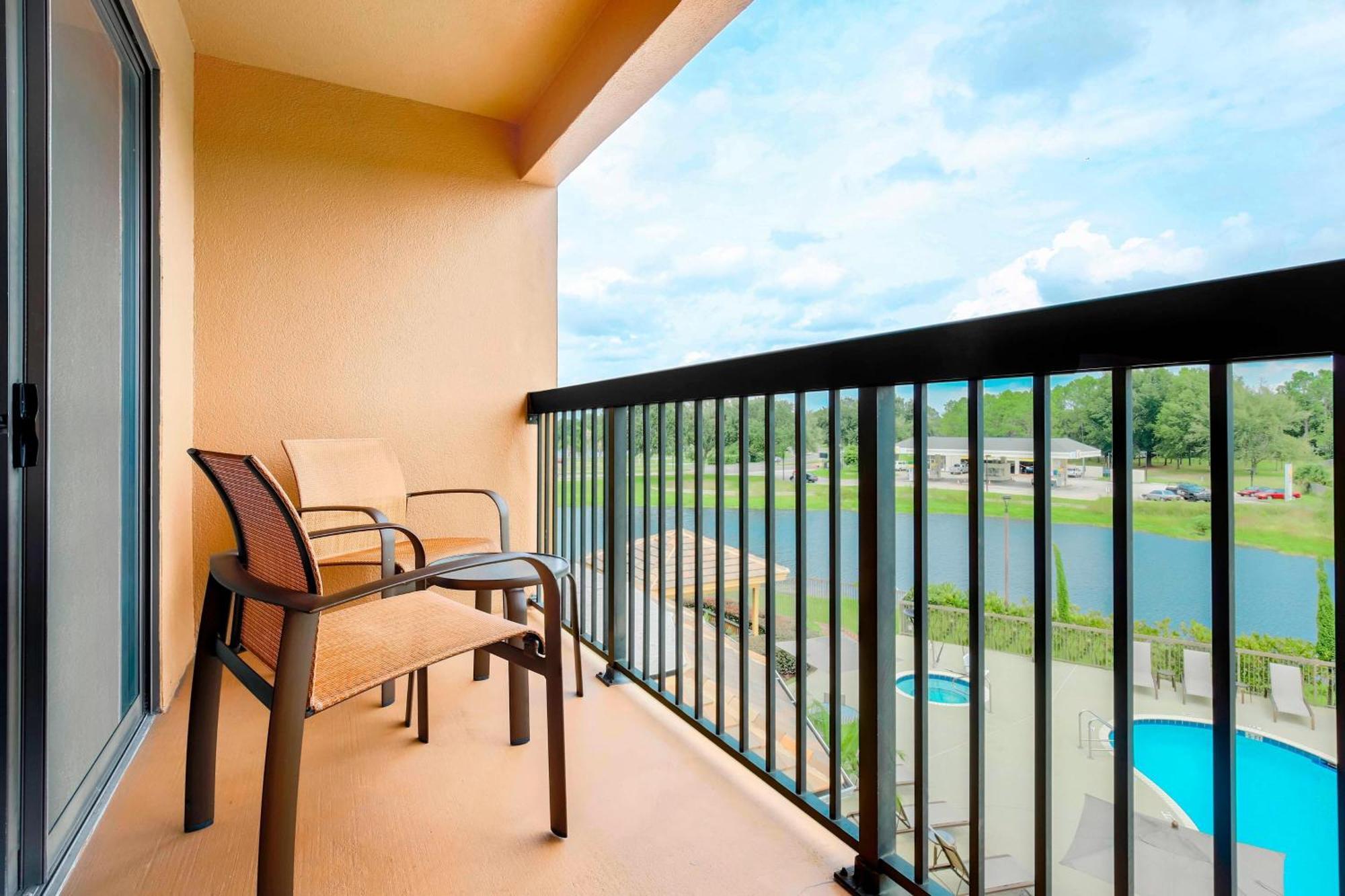 Courtyard By Marriott Orlando Lake Mary North Heathrow Buitenkant foto
